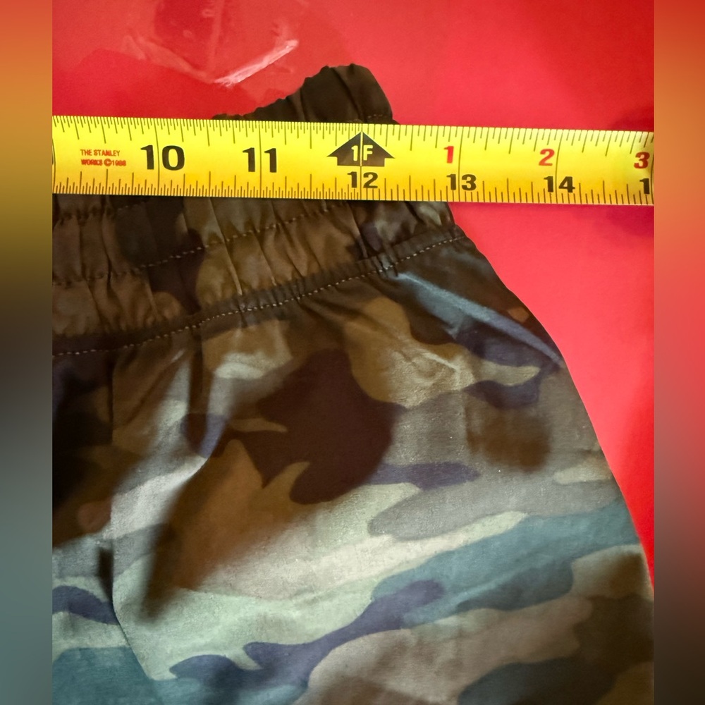 Aerie Green Cotton Blend Camo Athletic Shorts Size Small -EUC - Picture 5 of 6